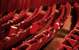 Theater stoelen. Foto via Flickr