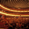 Muziektheater Amsterdam. Foto door Mandyromme via Wikimedia