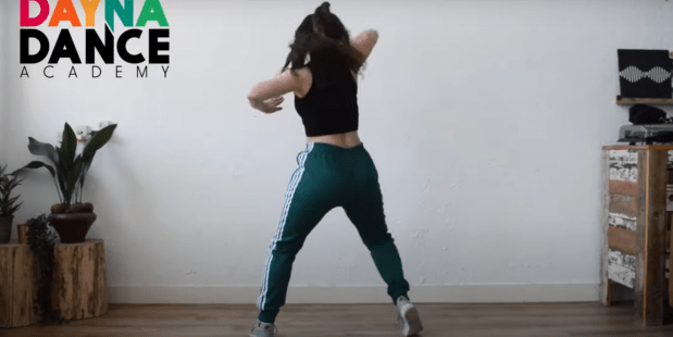 53 dansdocenten geven de dans door in deze video