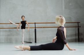 Stretching in balletstudio